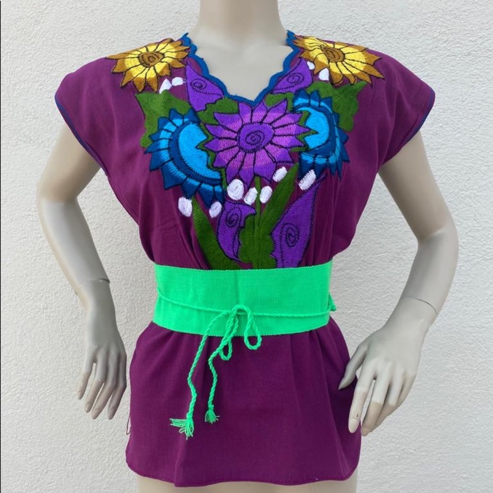 MEXICAN EMBROIDERED BLOUSE with BELT SIZE SMALL